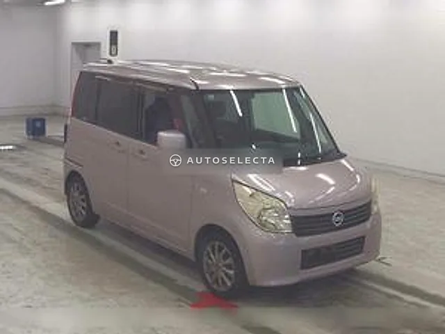 Nissan Roox 2011