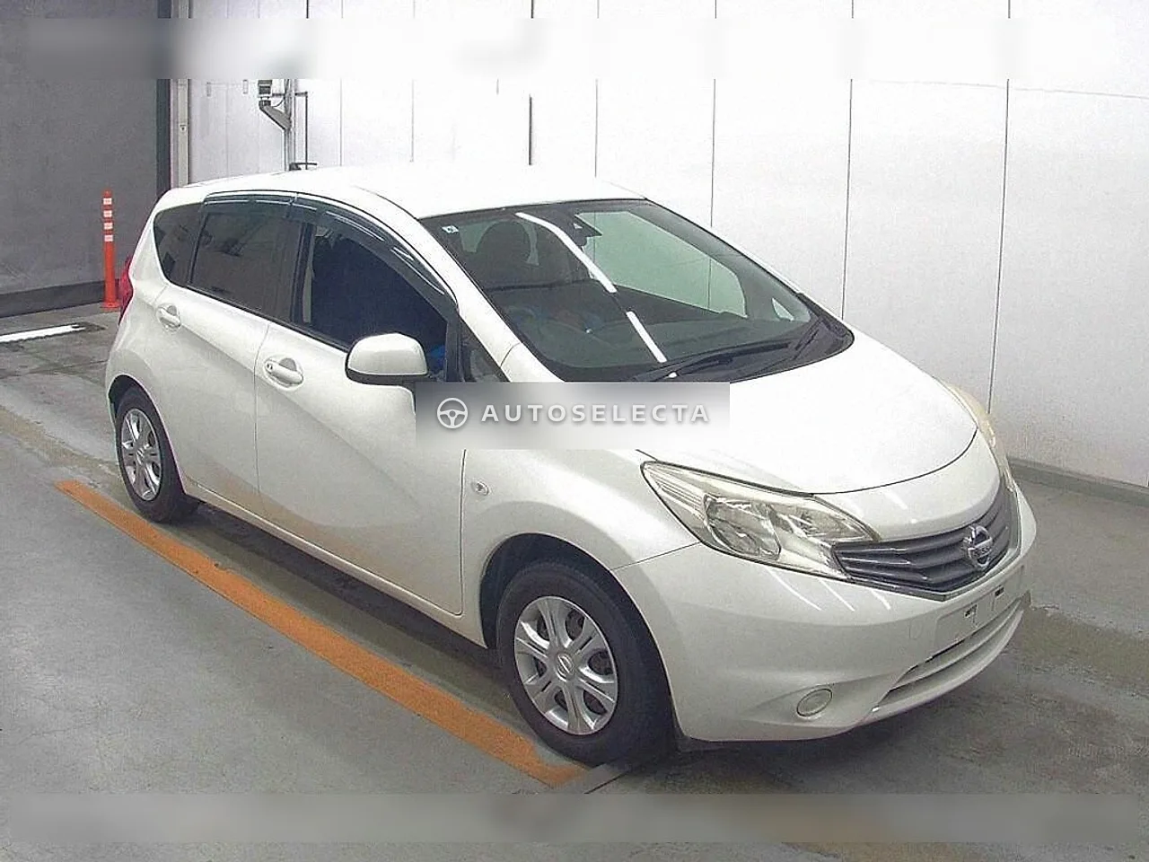 Nissan Note 2013, photo 1 of 1