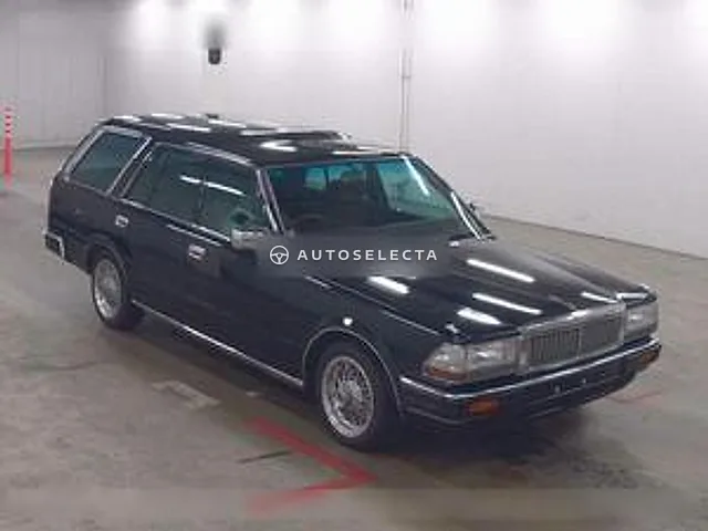 Nissan Cedric Wagon 1993, auction grade 3.5