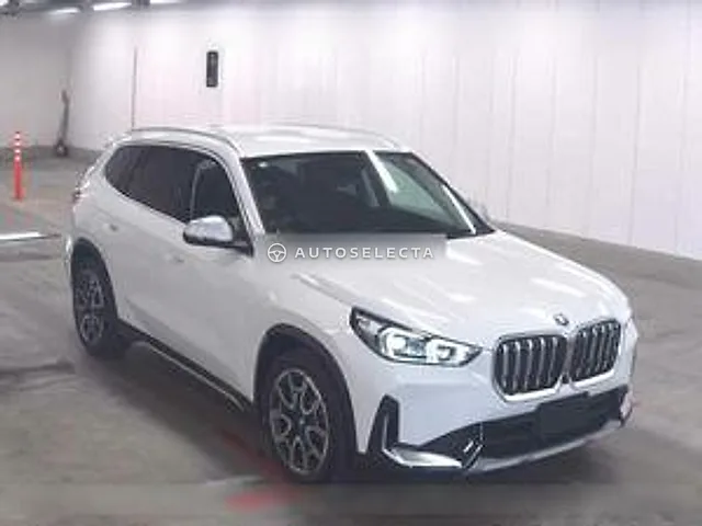 BMW iX1 2023, auction grade 5