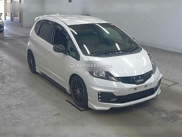 Honda Fit 2011, auction grade 4.5