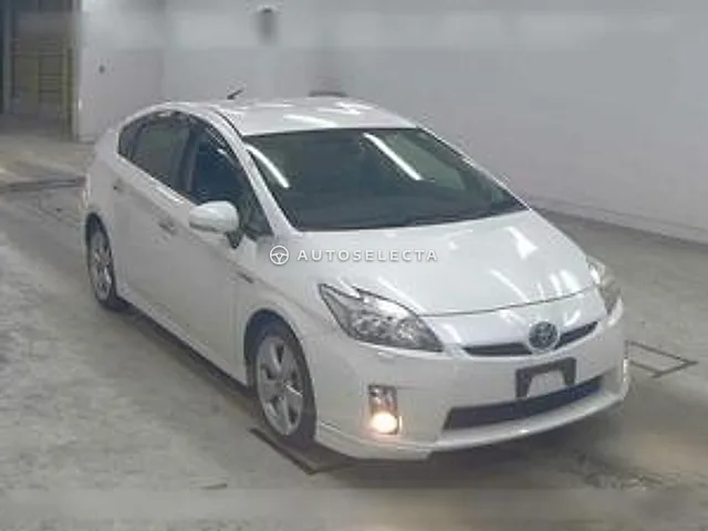 Toyota Prius 2011, auction grade 3.5