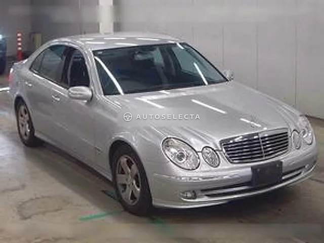Mercedes-Benz E-Class 2006, auction grade 3.5