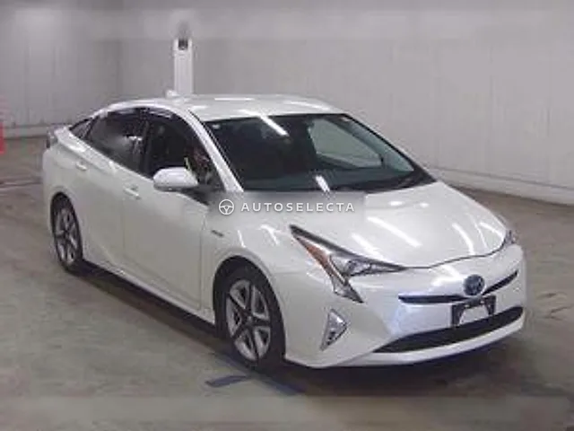 Toyota Prius 2016, auction grade 3.5