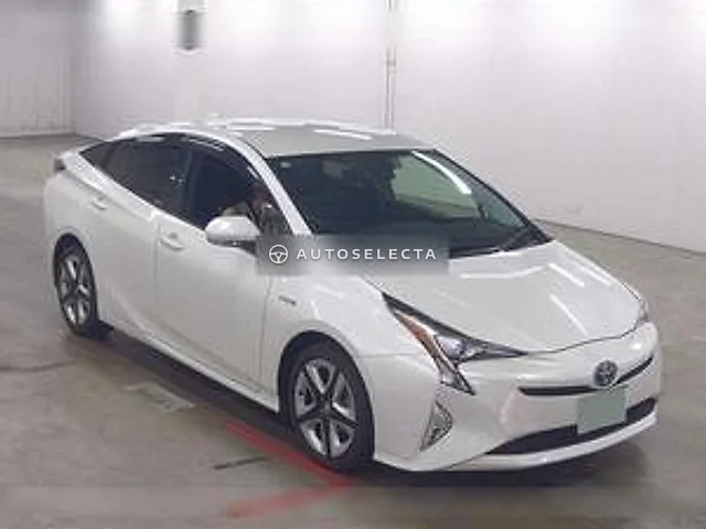 Toyota Prius 2016, auction grade 4
