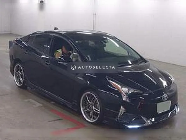Toyota Prius 2016, auction grade 3.5