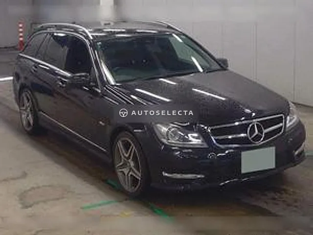 Mercedes-Benz C-Class Station Wagon 2012, auction grade 4