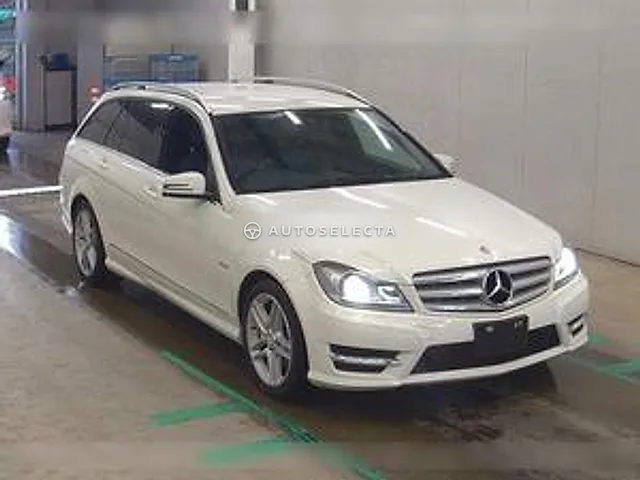 Mercedes-Benz C-Class Station Wagon 2012, auction grade 4.5
