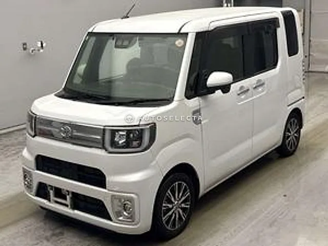 Toyota Pixis Mega 2021, auction grade 4