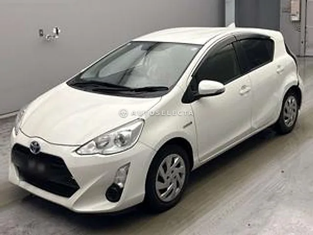 Toyota Aqua 2015, auction grade R
