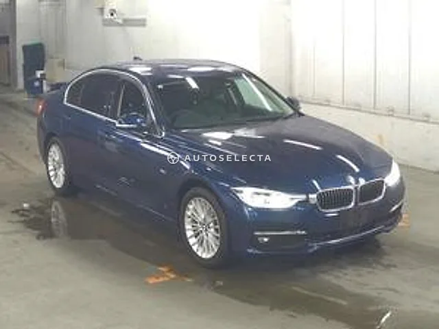 BMW 3 Series 2017, auction grade 4.5