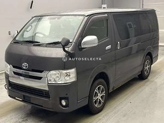 Toyota Hiace Van 2020, auction grade 3.5