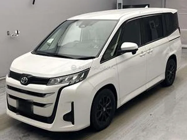 Toyota Noah 2022, auction grade 3.5