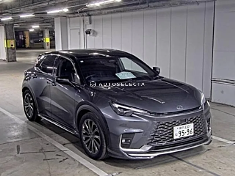 Lexus LBX 2024, photo 1 of 5