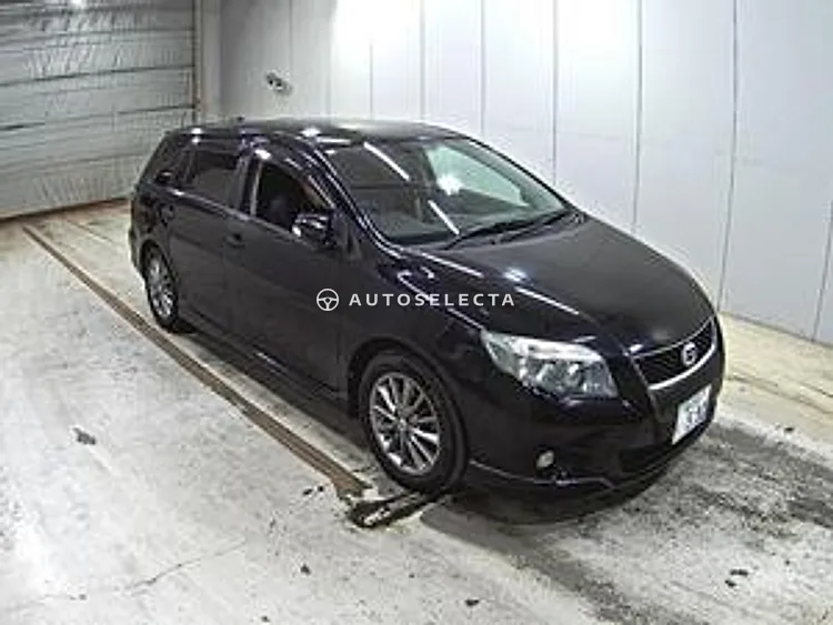 Toyota Corolla Fielder 2010, photo 1 of 1