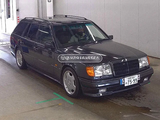 Mercedes-AMG 300 1993, auction grade 4