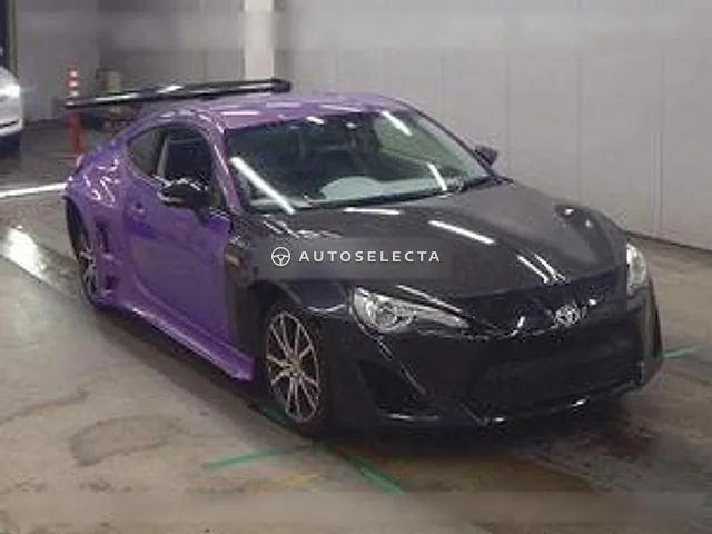Toyota 86 2012, auction grade R