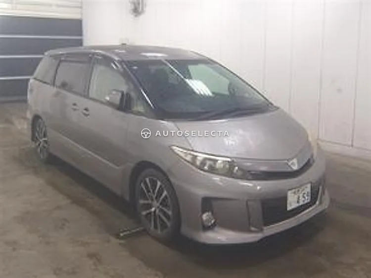 Toyota Estima 2012, photo 1 of 1