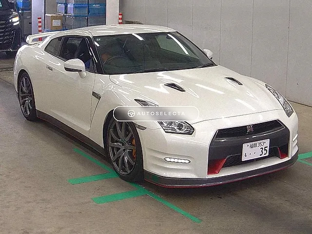 Nissan GT-R Nismo 2012, auction grade 4.5