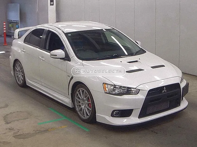 Mitsubishi Lancer Evolution 2015, auction grade 4.5