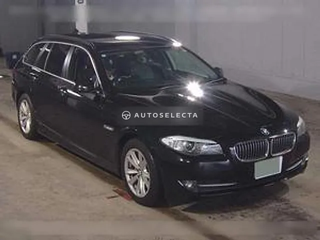 BMW 5 Series 2011, auction grade 4