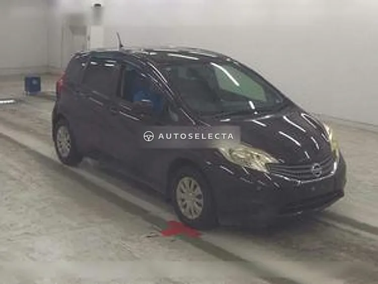 Nissan Note 2013, photo 1 of 6