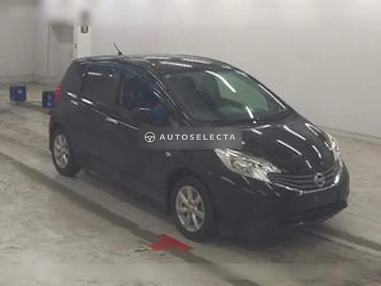 Nissan Note 2013, photo 1 of 6