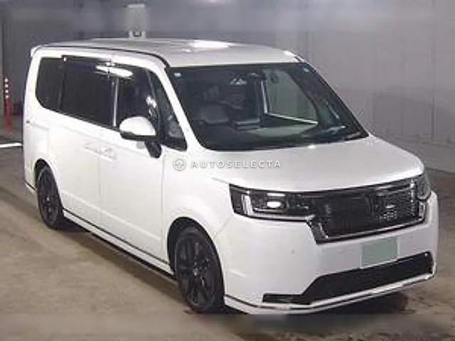 Honda Stepwgn Spada 2023, auction grade 5
