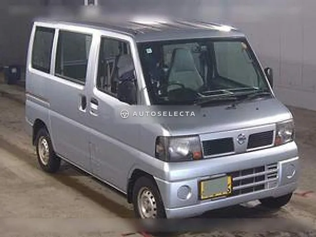 Nissan Clipper Van 2009, auction grade 3.5