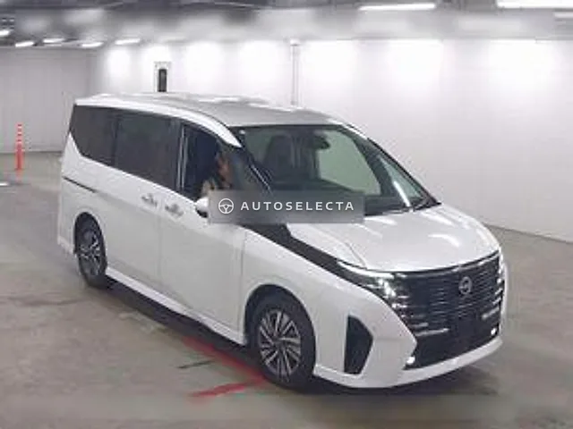 Nissan Serena 2023, auction grade R