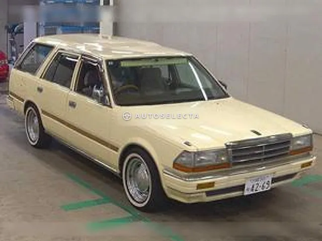 Nissan Gloria Wagon 1996, auction grade 3.5