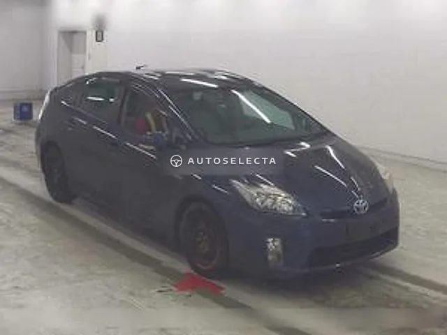 Toyota Prius 2011, auction grade 3