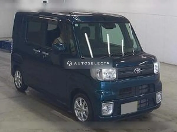 Toyota Pixis Mega 2020, photo 1 of 1
