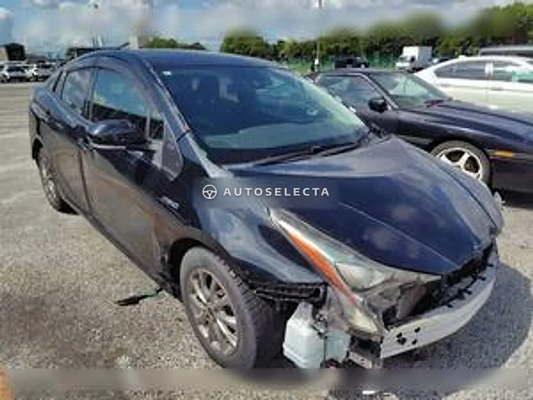 Toyota Prius 2016, photo 1 of 1