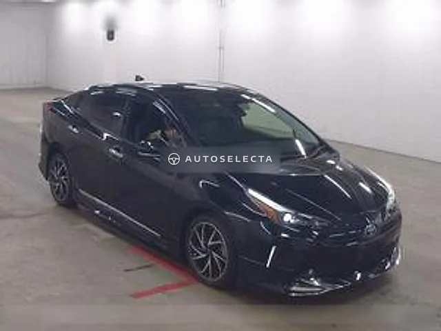 Toyota Prius 2022, auction grade R