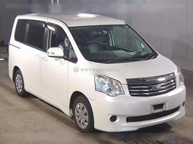 Toyota Noah 2013, auction grade 4