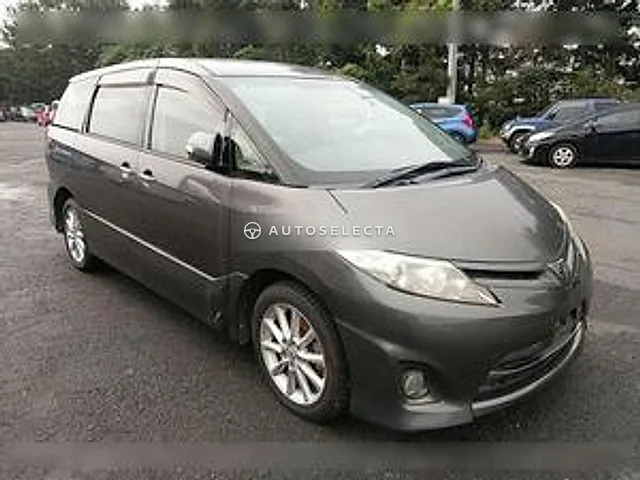 Toyota Estima 2012