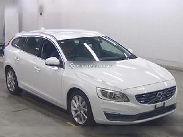 Volvo V60 2015, auction grade 4