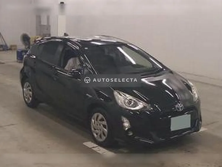 Toyota Aqua 2015, photo 1 of 1