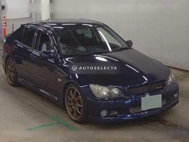 Toyota Altezza 2000, photo 1 of 6