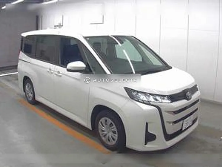 Toyota Noah 2023, photo 1 of 1