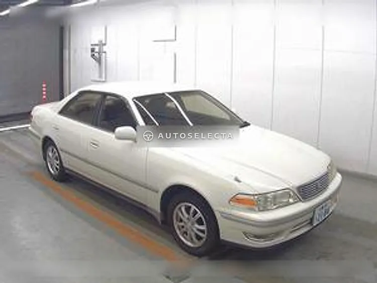 Toyota Mark II 1997, photo 1 of 6