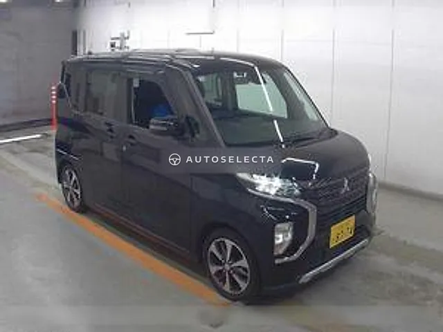 Mitsubishi eK X Space 2020, auction grade 4.5