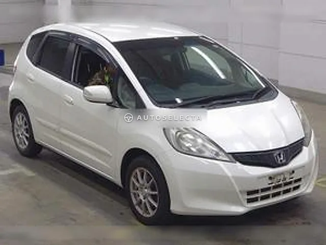 Honda Fit 2012, auction grade 3