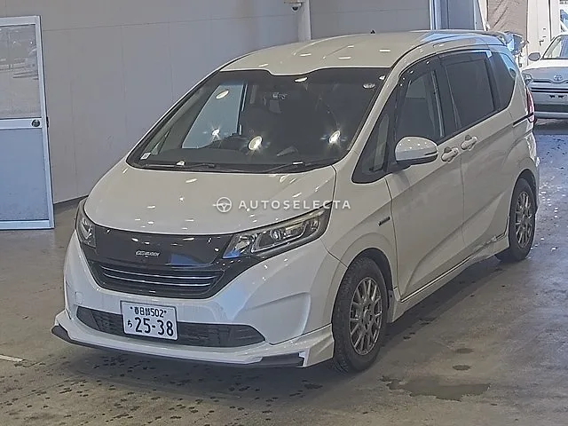 Honda Freed+ 2018, auction grade 3.5