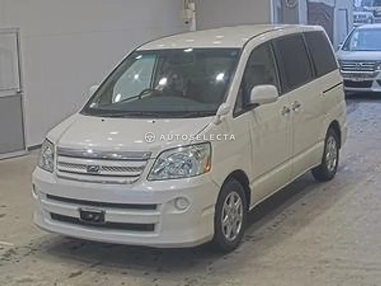 Toyota Noah 2007, photo 1 of 1