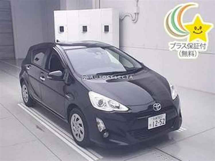Toyota Aqua 2016, photo 1 of 1