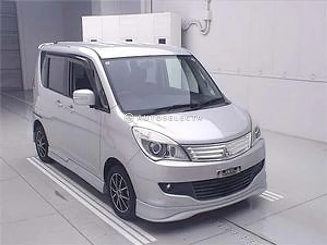 Mitsubishi Delica D:2 2013, auction grade 4