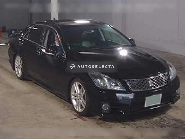 Toyota Crown 2010, photo 1 of 1