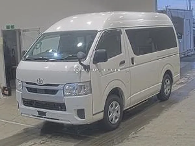 Toyota Hiace 2023, auction grade RA
